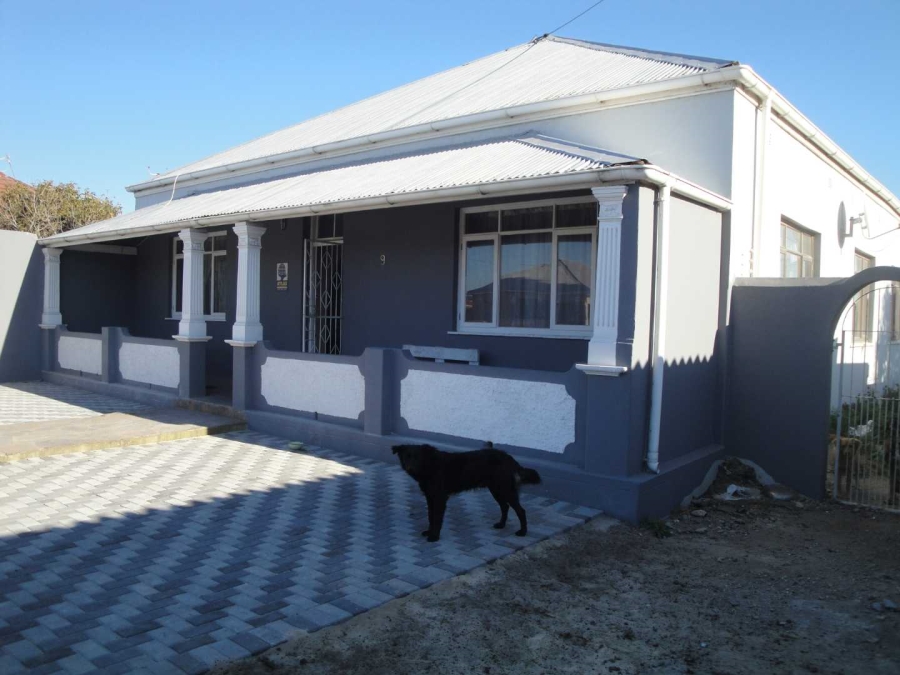 4 Bedroom Property for Sale in Sydenham Eastern Cape